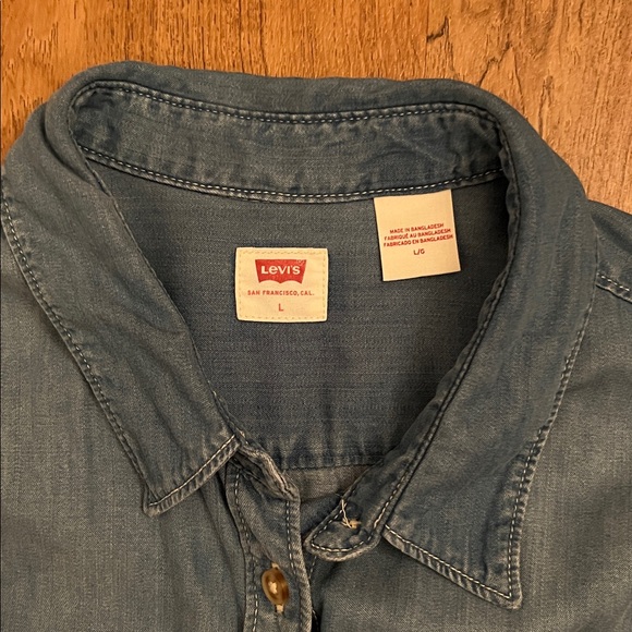 Levi’s Utility Shirt - Picture 7 of 14